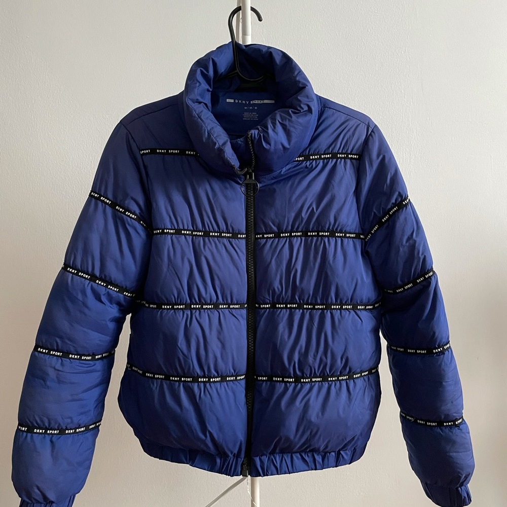 Woman’s dkny puffer jacket
